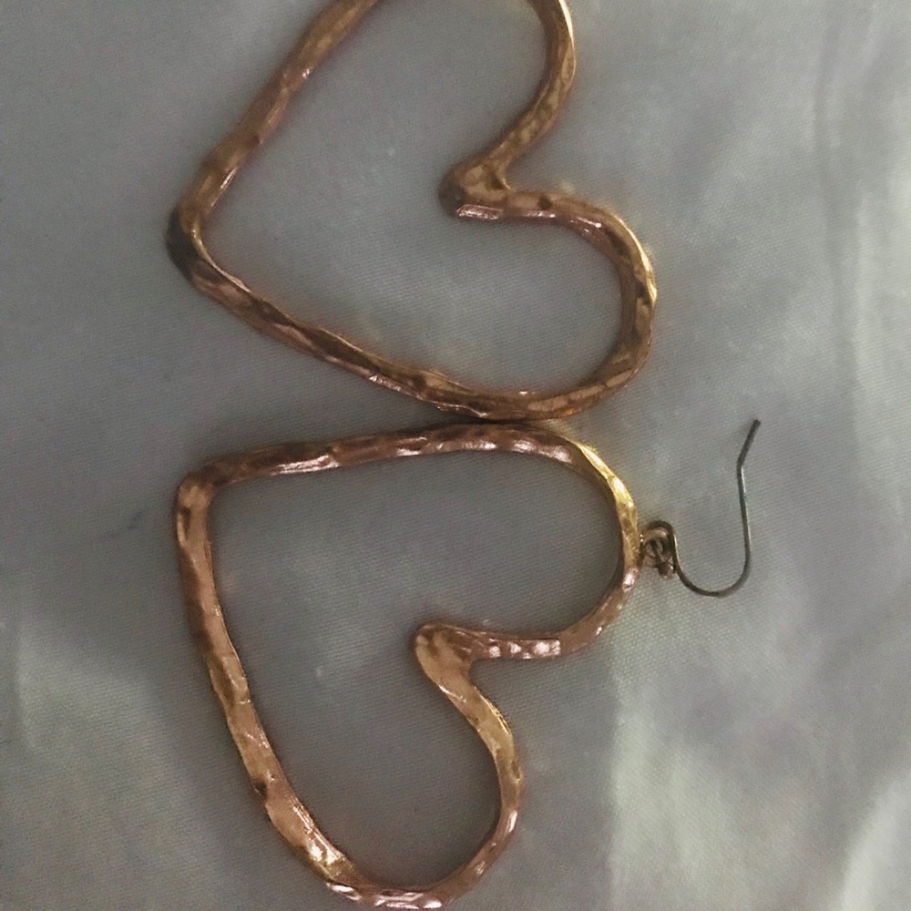 Rose gold heart earrings